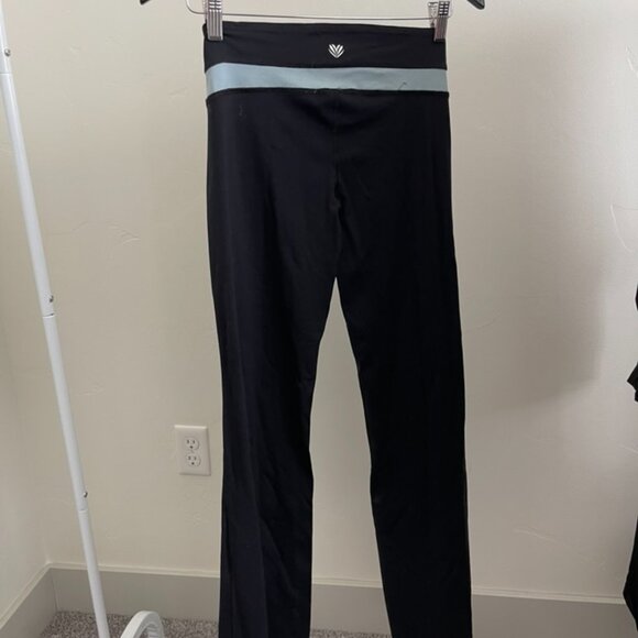 Forever 21 Yoga Pant - Picture 6 of 6